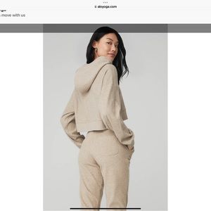 ALO Yoga - Muse hoodie